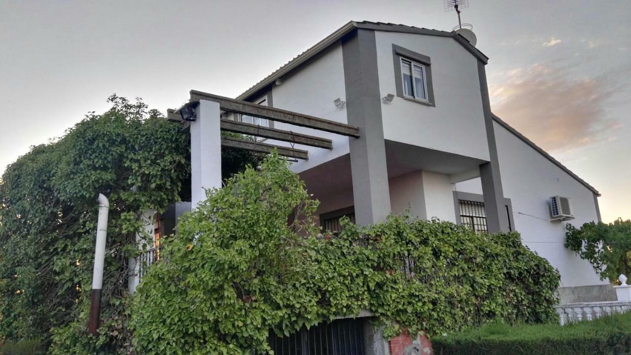 La Berruca Casa Rural Malpartida De Caceres Exterior photo